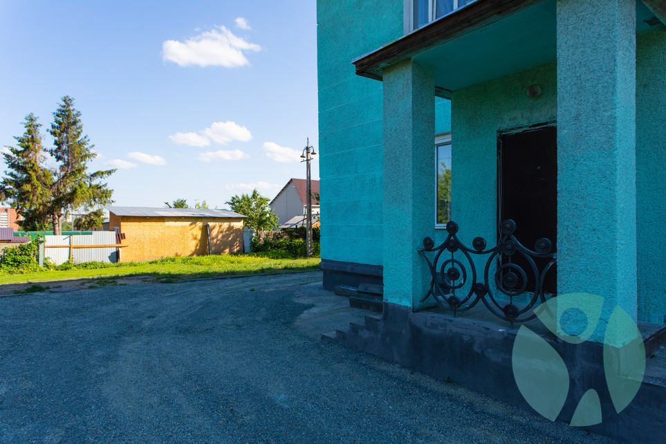 Дом престарелых г. Новосибирск: Благоустройство территории нашего пансионата, является неотъемлемой частью в нашей работе