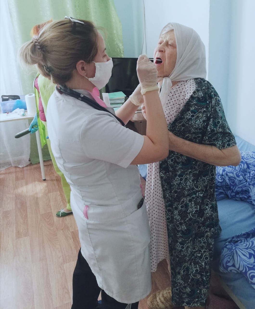 Дом престарелых г. Новосибирск: В нашем пансионате в г. Новосибирске проводят тест на COVID-19